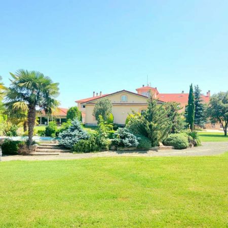 Jardín del recinto